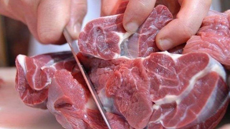 توزیع گوشت‌| خیریه بقیه الله خمینی شهر